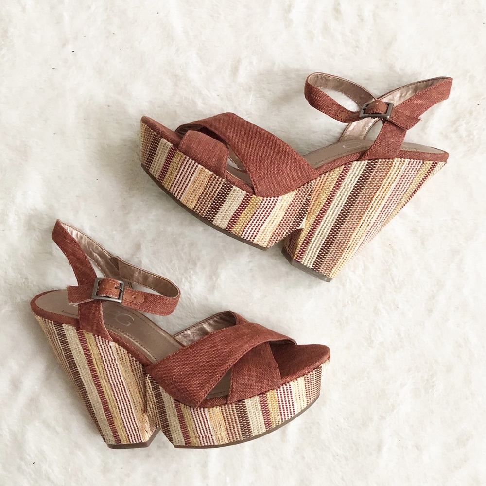 4/$20 🌴 BC BG Paris Edanai Platform Wedge Sandals - Picture 3 of 8